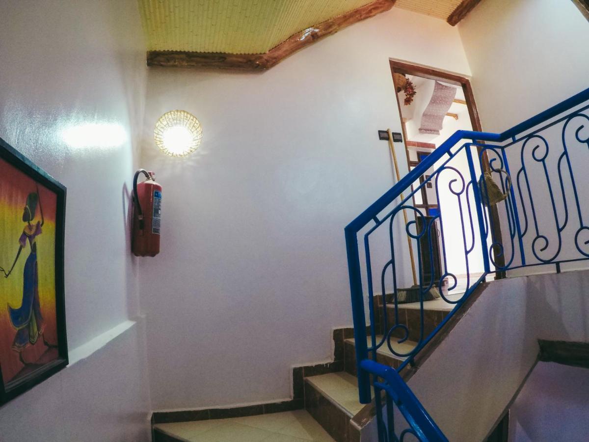 Tamraght White Hostel Exterior foto